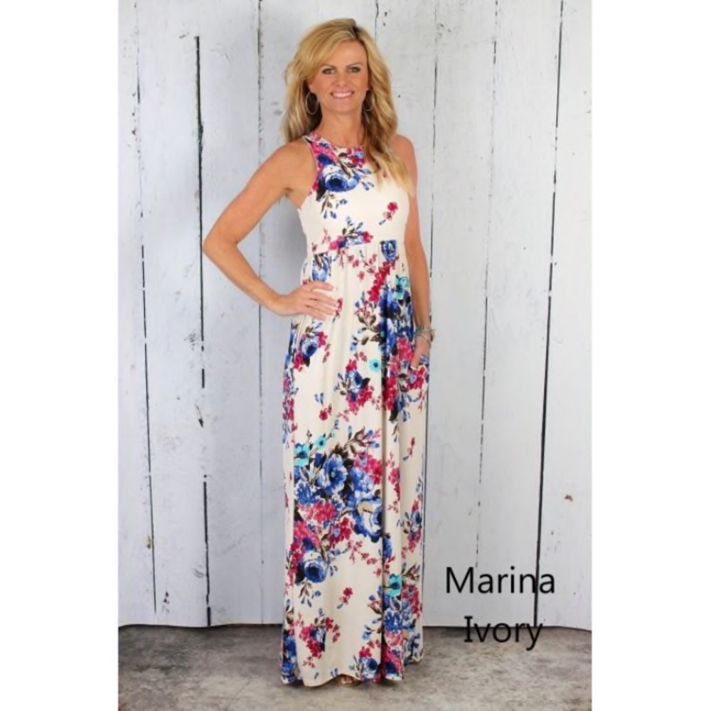 Beautiful maxi dress with pockets